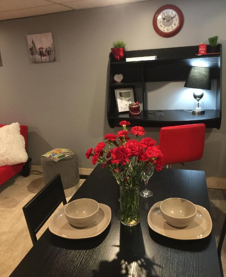 Gracies Fallsview Getaway Holiday home